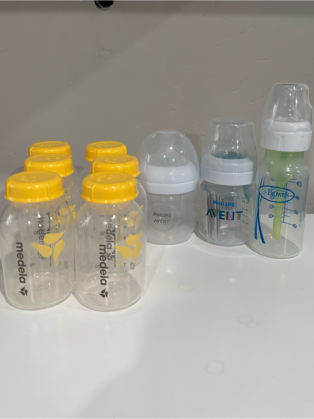 Baby Bottle Lot of 9 Medela 5 oz Storage Bottles Philips Avent Dr Brown’s
